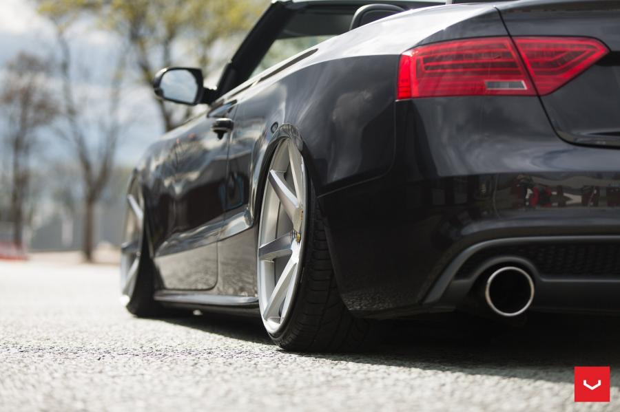 Детали экстерьера Audi A5 Cabriolet on Vossen Wheels (CV7) 2016 года  (фото 31 из 56)